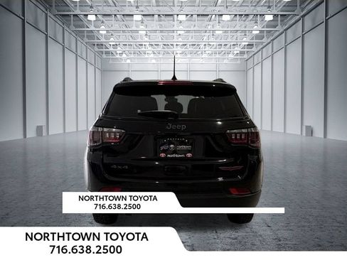 Used 2024 Jeep Compass Trailhawk AWD/4WD image 30