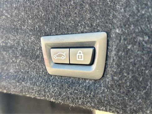 Used 2021 BMW 330i Sedan w/ Convenience Package image 36