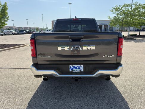 Used 2026 RAM 1500 Laramie AWD/4WD image 4