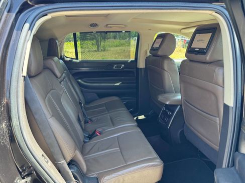 Used 2014 Lincoln MKT AWD w/ Equipment Group 201A image 45