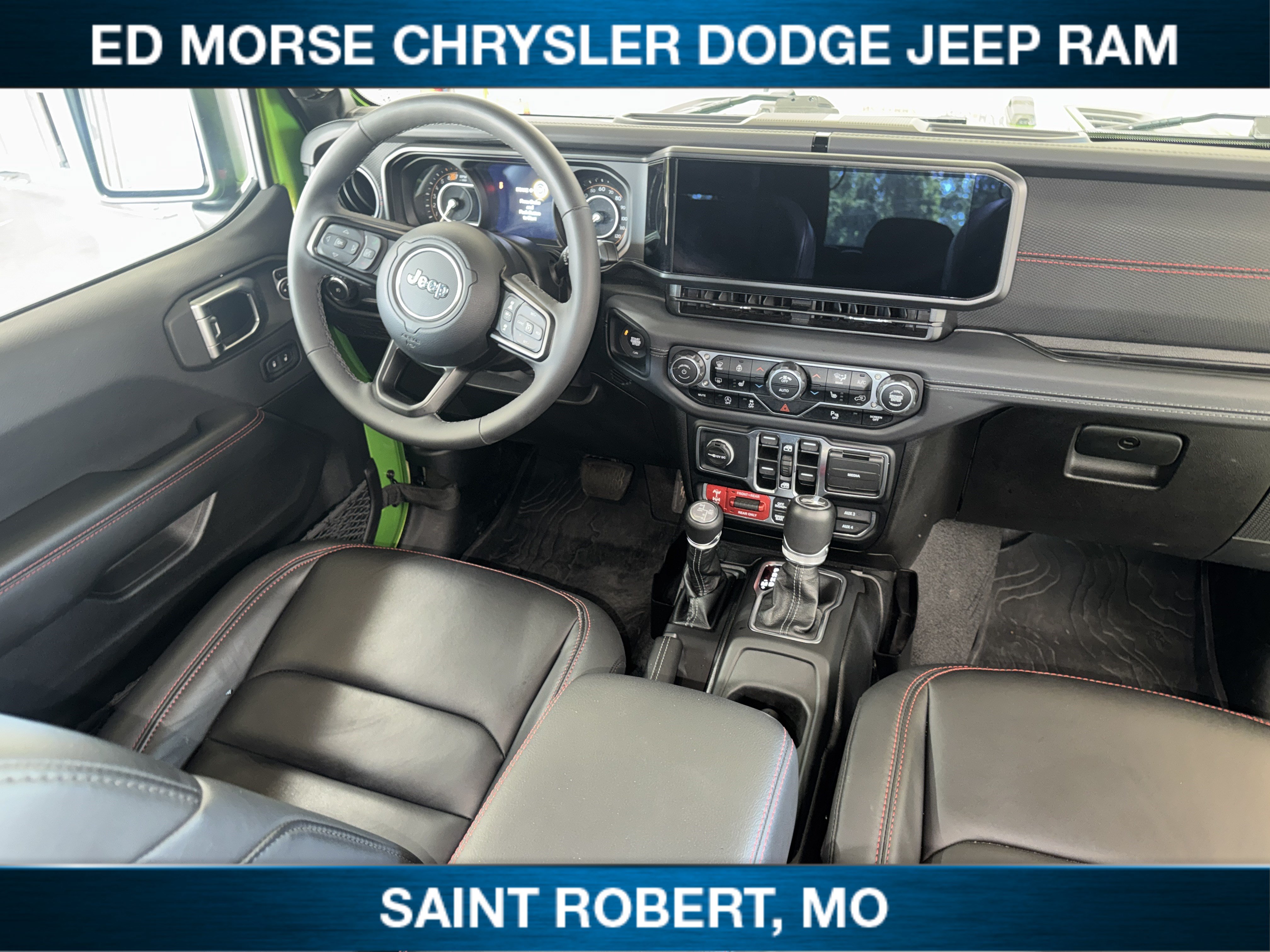 Used 2025 Jeep Wrangler Unlimited Rubicon AWD/4WD image 30
