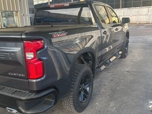 Used 2021 Chevrolet Silverado 1500 Custom Trail Boss AWD/4WD image 2