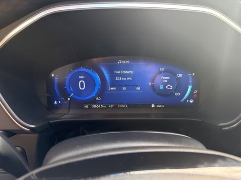 Used 2021 Ford Escape Titanium w/ Titanium Elite Package image 24