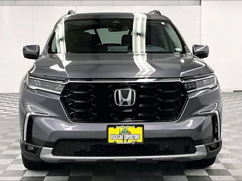 Used 2025 Honda Pilot Elite image 4