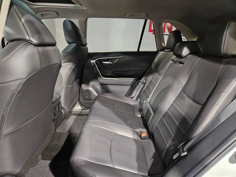 Used 2024 Toyota RAV4 XLE Premium AWD/4WD image 37