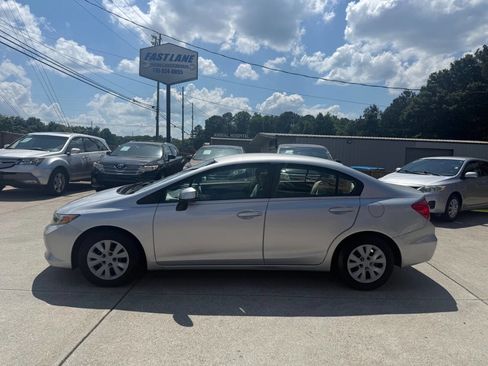 Used 2012 Honda Civic LX image 4