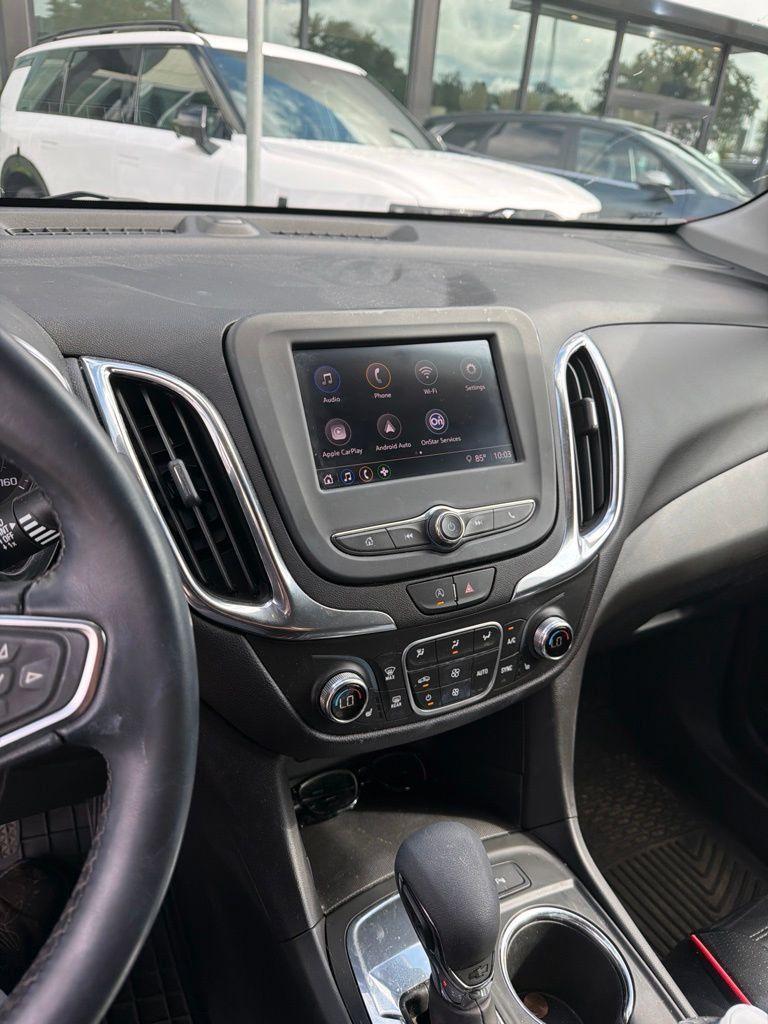 Used 2024 Chevrolet Equinox LT FWD image 3