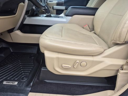 Used 2015 Ford F150 Lariat w/ Equipment Group 502A Luxury AWD/4WD image 20