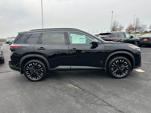 New 2026 Nissan Rogue SV image 2