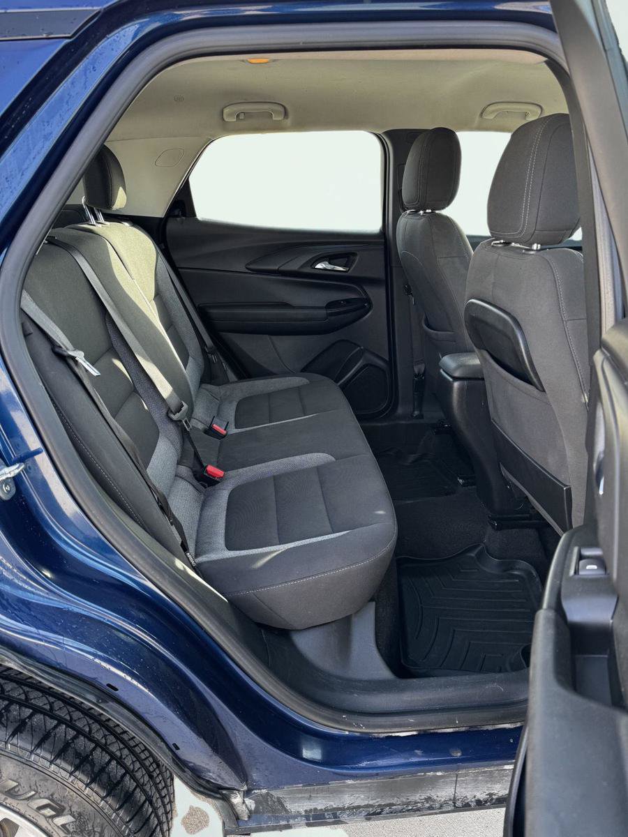 Used 2022 Chevrolet TrailBlazer LS AWD/4WD image 31