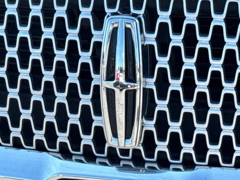 Used 2019 Lincoln MKZ Reserve FWD image 16