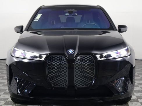 Used 2024 BMW iX xDrive50 w/ Premium Package image 2