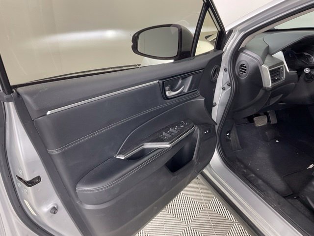 Used 2019 Honda Clarity Plug-In Hybrid image 17