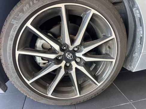 Used 2023 Toyota GR86 RWD image 2