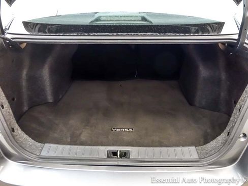 Used 2020 Nissan Versa SV FWD image 23