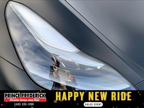 Used 2021 Tesla Model Y Performance image 23