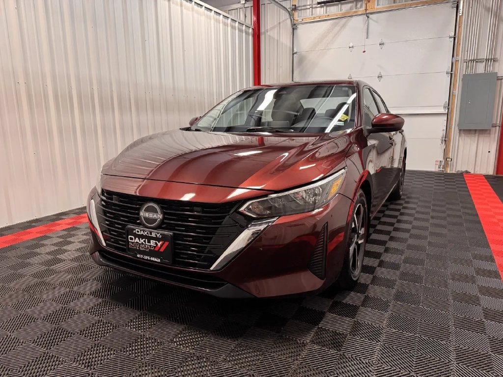 Used 2025 Nissan Sentra SV w/ All-Weather Package FWD image 9