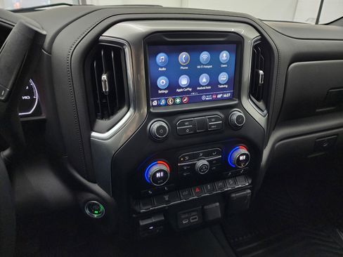 Used 2023 Chevrolet Silverado 3500 LTZ w/ Gooseneck/5TH Wheel Package image 11