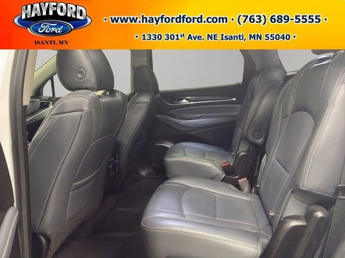 Used 2019 Buick Enclave Essence AWD/4WD image 14