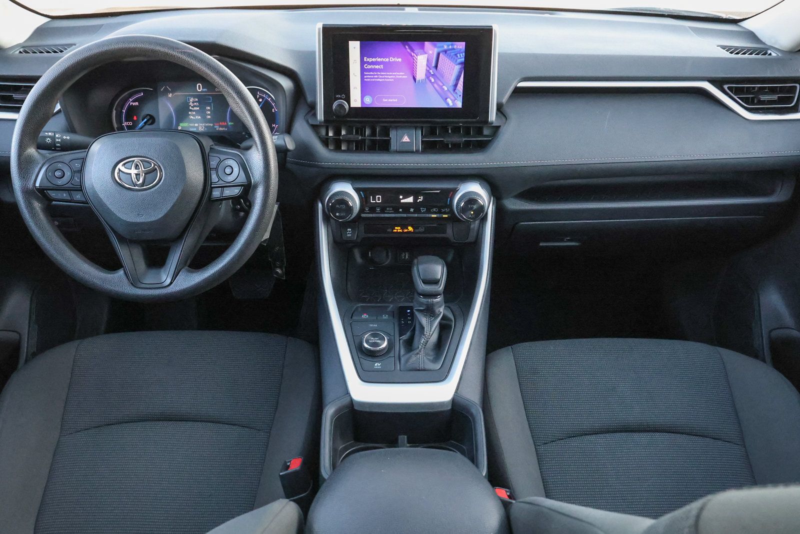 Used 2024 Toyota RAV4 LE AWD/4WD image 2