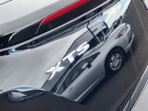 Used 2018 Cadillac XTS Luxury image 10