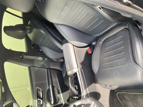 Used 2023 Mercedes-Benz C 300 Sedan image 6