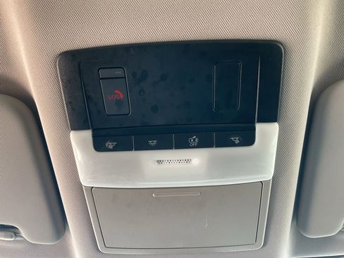 Used 2025 Nissan Rogue SV FWD image 17