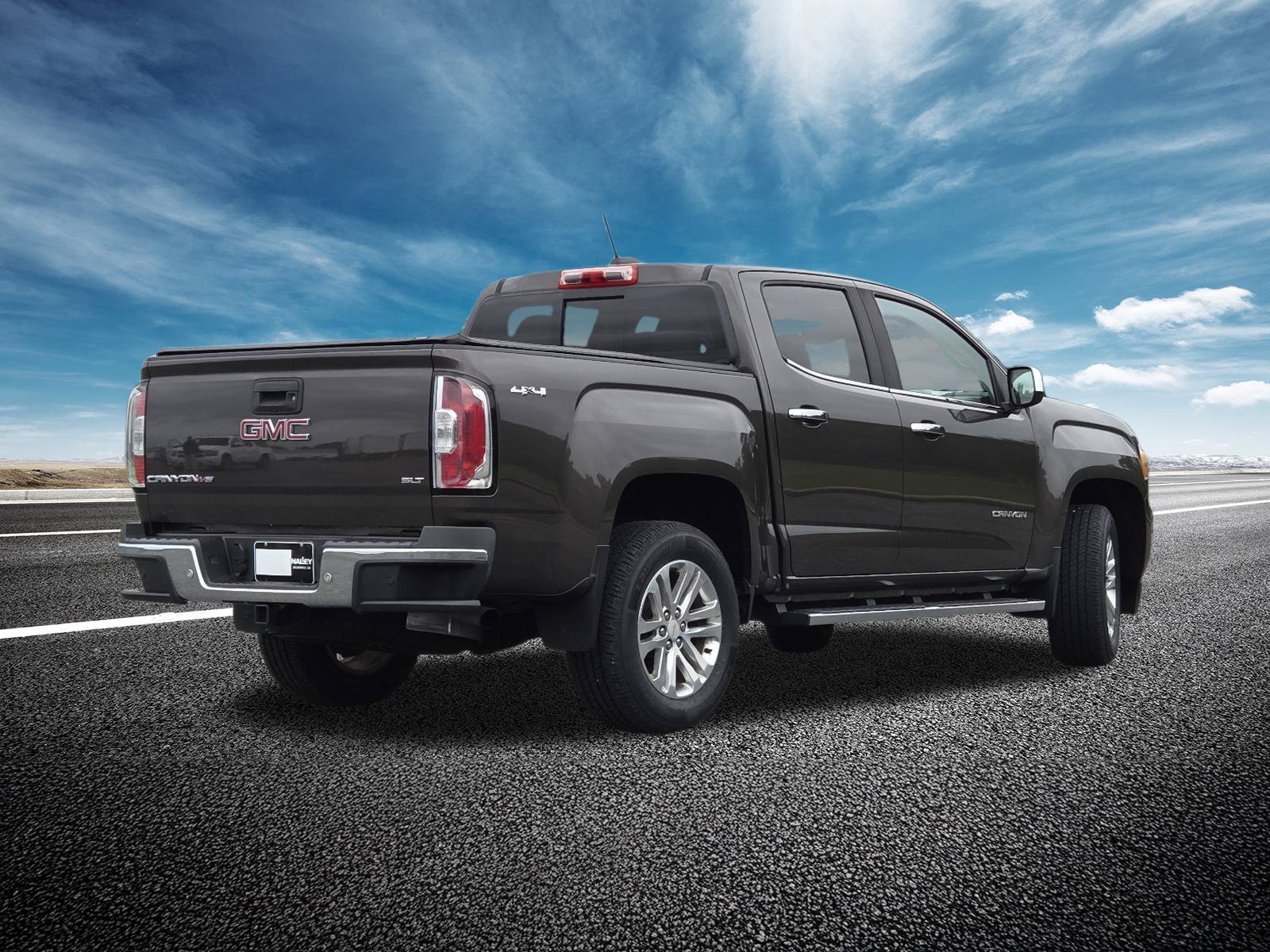 Used 2020 GMC Canyon SLT w/ Driver Alert Package AWD/4WD image 17