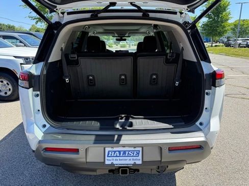 New 2026 Nissan Pathfinder Platinum AWD/4WD image 22