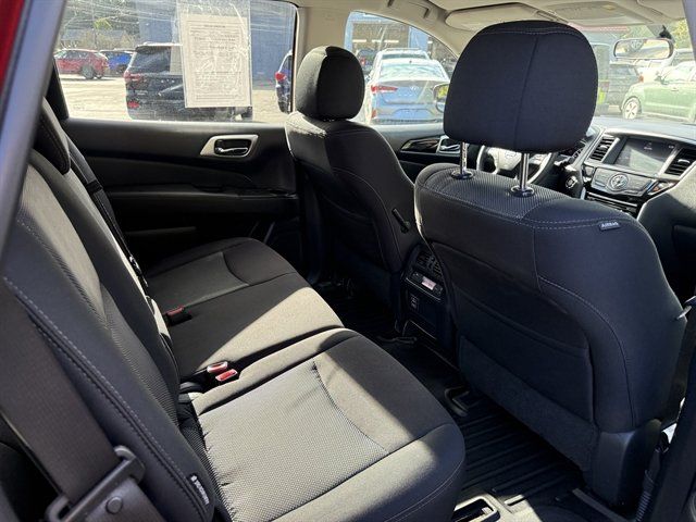 Used 2018 Nissan Pathfinder S AWD/4WD image 37