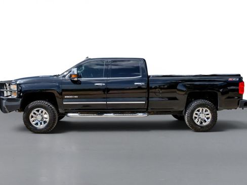 Used 2016 Chevrolet Silverado 2500 LTZ w/ Duramax Plus Package AWD/4WD image 9