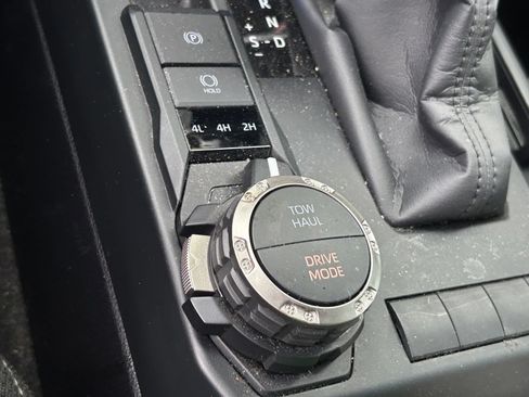 Used 2025 Toyota 4Runner TRD Sport AWD/4WD image 10