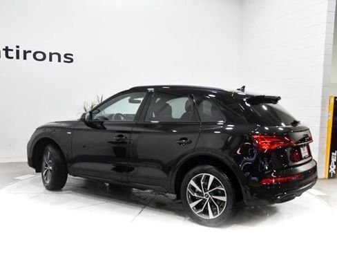 Used 2024 Audi Q5 2.0T Premium w/ Summer of Audi Package AWD/4WD image 7