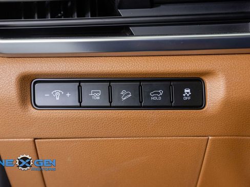 Used 2025 Kia Telluride SX Prestige X-Pro AWD/4WD image 13