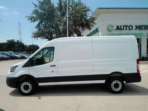 Used 2025 Ford Transit 250 148 Medium Roof RWD image 10