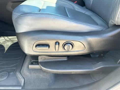 Certified 2021 Chevrolet Traverse Premier AWD/4WD image 12