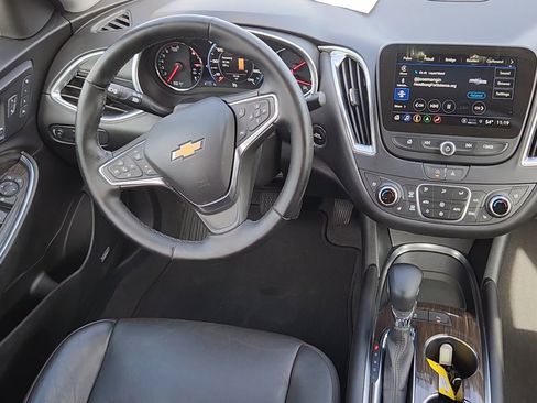 Used 2024 Chevrolet Malibu LT image 5