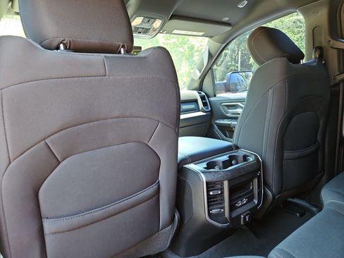 Used 2022 RAM 1500 Big Horn AWD/4WD image 19