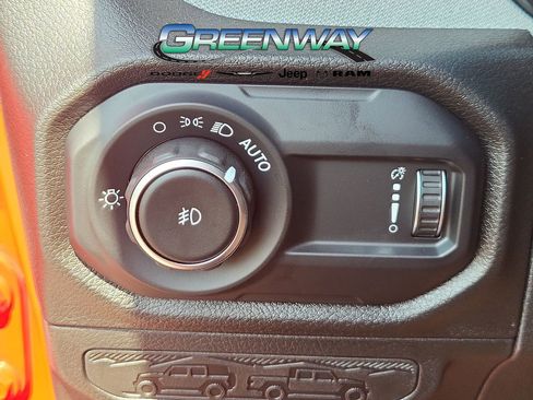 New 2025 Jeep Wrangler Willys AWD/4WD image 24