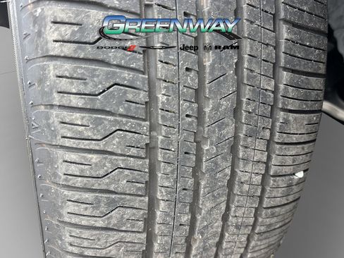 Used 2025 Nissan Rogue Platinum image 35