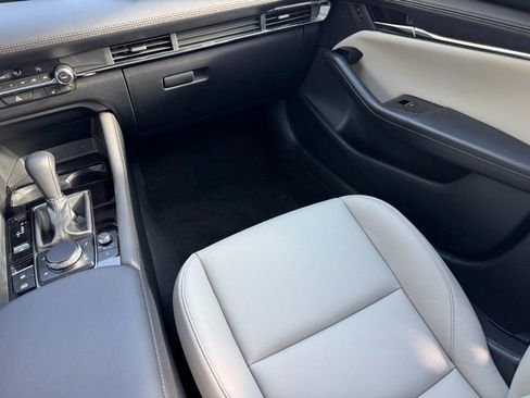 Used 2025 MAZDA MAZDA3 s image 15