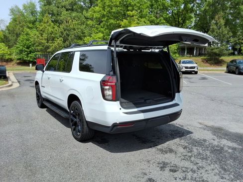 Certified 2023 Chevrolet Suburban RST w/ Luxury Package AWD/4WD image 16