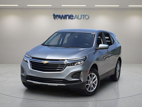 Used 2024 Chevrolet Equinox LT w/ LPO, Floor Liner Package AWD/4WD image 9