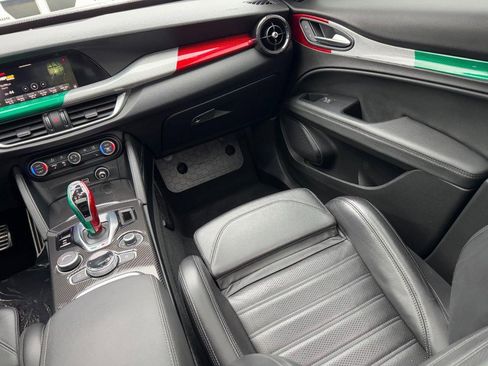 Used 2021 Alfa Romeo Stelvio Ti Sport image 15