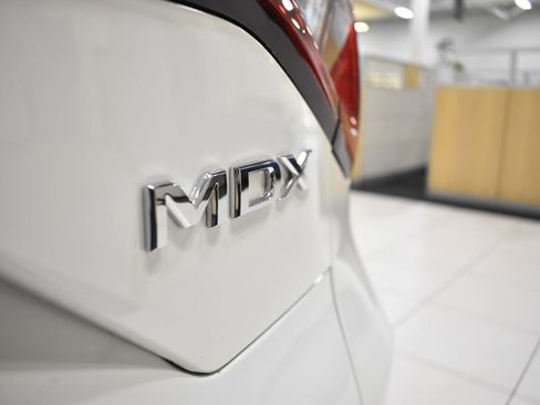 Used 2025 Acura MDX SH-AWD w/ Technology Package image 16