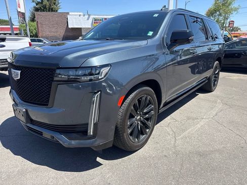 Used 2021 Cadillac Escalade ESV Sport w/ Driver Assist Tech Package AWD/4WD image 3