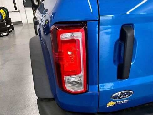 Used 2021 Ford Bronco 4-Door AWD/4WD image 31
