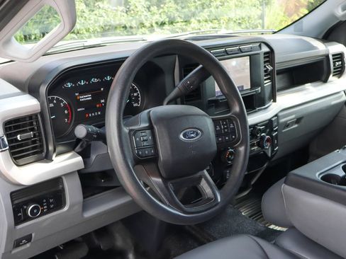 Used 2024 Ford F250 XL w/ XL Chrome Package RWD image 28