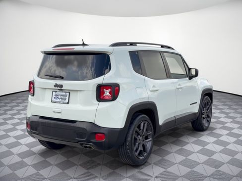 Used 2021 Jeep Renegade Latitude FWD image 9