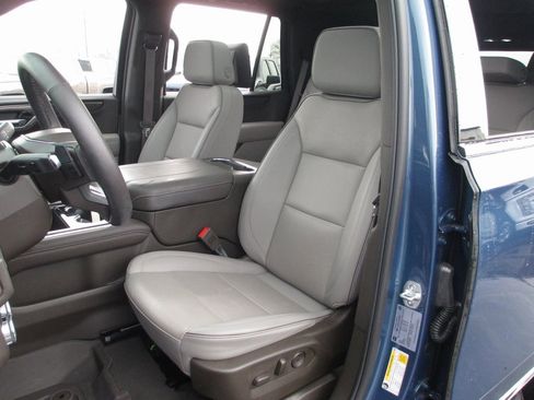 Used 2025 GMC Yukon Elevation w/ Elevation Premium Package image 21